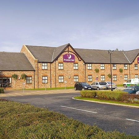 Premier Inn Premier Inn ウィガン エクステリア 写真